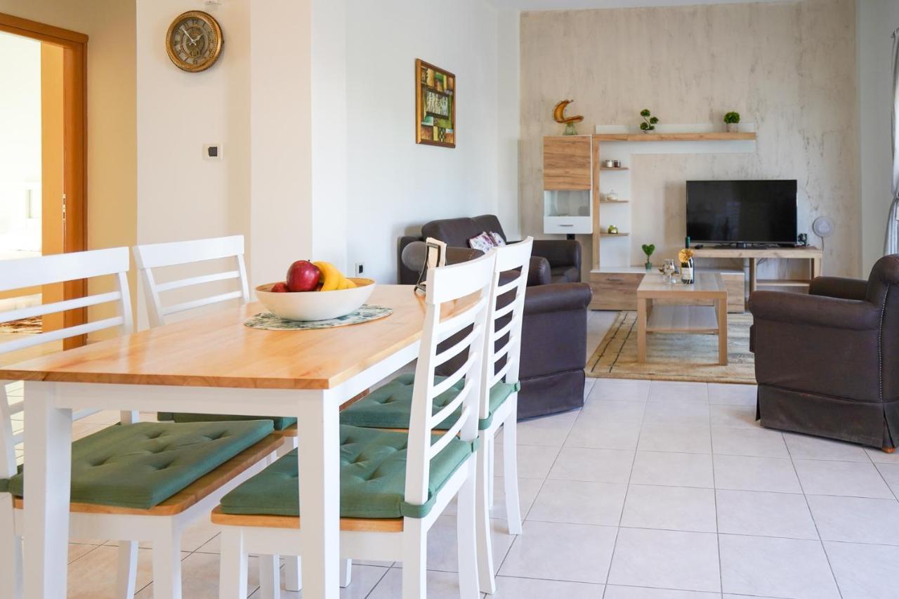 Kyriakos Apartment Мастрихари Екстериор снимка